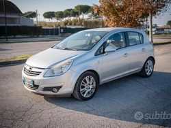 Grigio Usata 2009 Opel Corsa Enjoy Tre volumi | 1200 € (Ottimo prezzo)