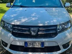 Bianco Usata 2015 Dacia Logan Lauréate Tre volumi | 8700 € (Molto cara)