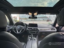 Nero Usata 2018 BMW 530 Luxury Line Station wagon | 16.300 €