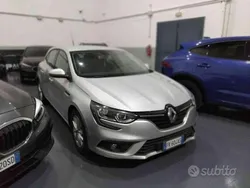 Grigio Usata 2017 Renault Mégane IV Zen Tre volumi | 10.990 € (Ottimo prezzo)