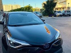 Nero Usata 2022 Toyota C-HR Lounge SUV | 23.999 € (Cara)