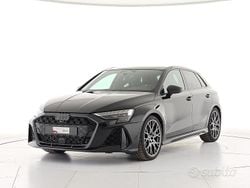 Nero Nuova 2025 Audi RS3 Design Tre volumi | 74.800 € (Molto cara)