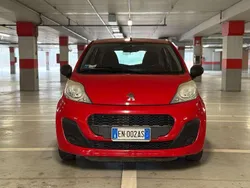Rosso Usata 2012 Peugeot 107 Active Due volumi | 4000 € (Ottimo prezzo)