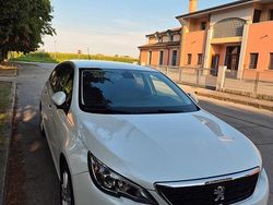 Bianco Usata 2019 Peugeot 308 Allure Station wagon | 9750 €