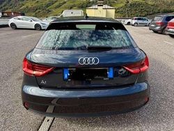 Grigio Usata 2022 Audi A1 Sportback Ambiente Due volumi | 22.500 € (Buon prezzo)
