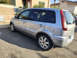 Usata 2008 Ford Fusion Due volumi | 1500 € (Buon prezzo)