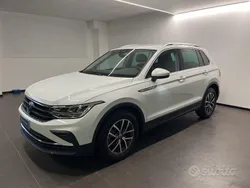Bianco Usata 2023 VW Tiguan Life SUV | 30.900 € (Buon prezzo)