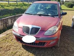 Rosso Usata 2004 Lancia Ypsilon Due volumi | 200 € (Molto cara)