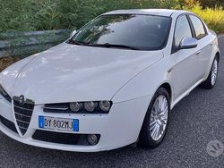 Usata 2009 Alfa Romeo 159 Tre volumi | 1650 € (Ottimo prezzo)