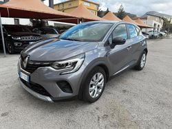 Grigio Usata 2021 Renault Captur Business SUV | 15.900 € (Buon prezzo)