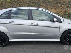 Grigio Usata 2010 Mercedes B200 Monovolume | 6000 € (Cara)