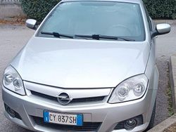 Grigio Usata 2004 Opel Tigra Cabrio | 3000 € (Molto cara)