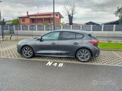 Grigio Usata 2023 Ford Focus ST-Line Tre volumi | 17.100 € (Super prezzo)