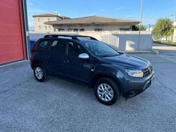 Grigio scuro Usata 2022 Dacia Duster Comfort SUV | 13.900 € (Ottimo prezzo)