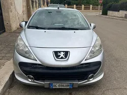 Argento Usata 2008 Peugeot 207 Tre volumi | 3000 € (Buon prezzo)