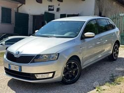 Grigio Usata 2015 Skoda Rapid Style Station wagon | 6790 € (Buon prezzo)