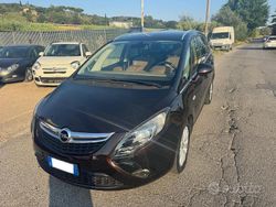 Marrone Usata 2013 Opel Zafira Tourer Cosmo Monovolume | 6500 € (Buon prezzo)