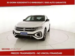Bianco Usata 2024 VW T-Roc R-line SUV | 33.500 € (Molto cara)