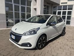 Bianco Usata 2019 Peugeot 208 Signature Sky Due volumi | 10.900 € (Buon prezzo)