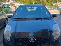 Nero Usata 2007 Toyota Yaris Due volumi | 2800 € (Buon prezzo)