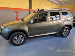 Verde Usata 2014 Dacia Duster Lauréate Station wagon | 8990 € (Buon prezzo)