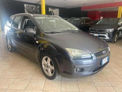 Grigio scuro Usata 2006 Ford Focus Limited Station wagon | 990 € (Ottimo prezzo)