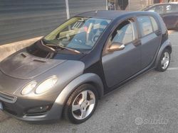 Grigio Usata 2005 Smart ForFour Due volumi | 2500 € (Molto cara)