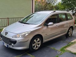 Grigio Usata 2008 Peugeot 307 Station wagon | 3900 € (Molto cara)
