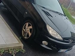Nero Usata 2001 Peugeot 206 Tre volumi | 1400 € (Cara)
