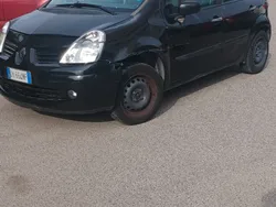 Usata 2006 Renault Modus Monovolume | 800 € (Super prezzo)