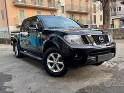 Nero Usata 2015 Nissan Navara Pick-up | 17.990 € (Buon prezzo)