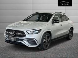 Bianco Nuova 2025 Mercedes GLA200 SUV | 52.300 € (Cara)