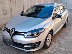 Grigio Usata 2016 Renault Mégane GrandTour Station wagon | 7800 € (Buon prezzo)