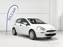 Bianco Usata 2015 Fiat Punto Street Tre volumi | 6900 € (Buon prezzo)