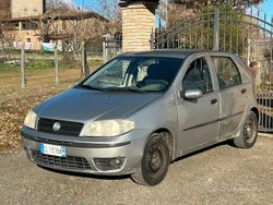 Usata 2004 Fiat Punto Tre volumi | 590 € (Ottimo prezzo)