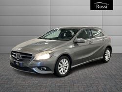 Grigio medio Usata 2013 Mercedes A180 Executive Tre volumi | 7900 € (Ottimo prezzo)