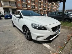 Usata 2017 Volvo V40 R-Design Station wagon | 6300 €