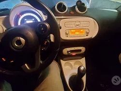 Usata 2015 Smart ForTwo Coupé Due volumi | 8200 € (Buon prezzo)