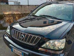 Usata 2002 Lexus RX300 Executive Line SUV | 6000 €