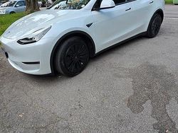 Usata 2023 Tesla Model Y SUV | 36.900 € (Buon prezzo)