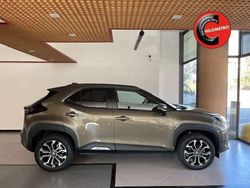 Bronzo Nuova 2025 Toyota Yaris Cross Trend SUV | 23.990 € (Super prezzo)