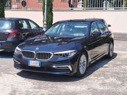 Blu/azzurro Usata 2019 BMW 520 Luxury Line Tre volumi | 19.900 € (Cara)