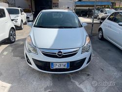 Bianco Usata 2013 Opel Corsa Tre volumi | 5499 € (Molto cara)