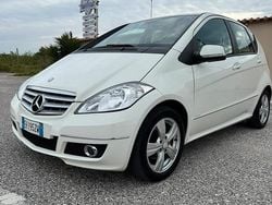 Bianco Usata 2011 Mercedes A160 Edition Tre volumi | 3799 € (Buon prezzo)