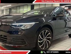 Nero Usata 2022 VW Golf Life Tre volumi | 22.900 € (Buon prezzo)