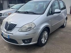 Grigio Usata 2010 Lancia Musa S Monovolume | 3000 € (Buon prezzo)