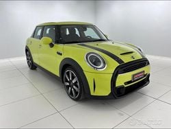 Zesty yellow Usata 2023 Mini Cooper S Classic Due volumi | 28.900 € (Buon prezzo)
