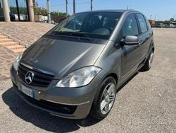 Grigio scuro Usata 2011 Mercedes A160 Tre volumi | 4900 € (Buon prezzo)