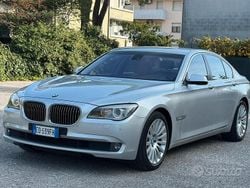 Grigio Usata 2010 BMW 730 Tre volumi | 14.900 € (Buon prezzo)