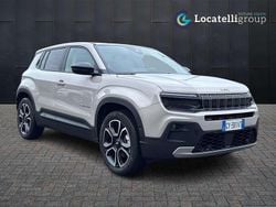 Grigio scuro Usata 2025 Jeep Avenger EV Summit SUV | 25.900 € (Buon prezzo)